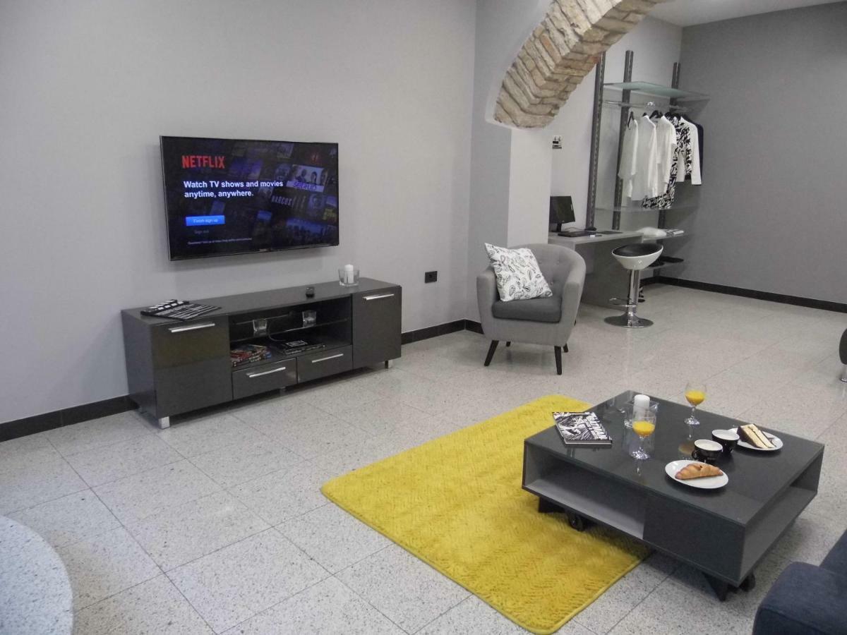Apartmán Batcave Pula Exteriér fotografie